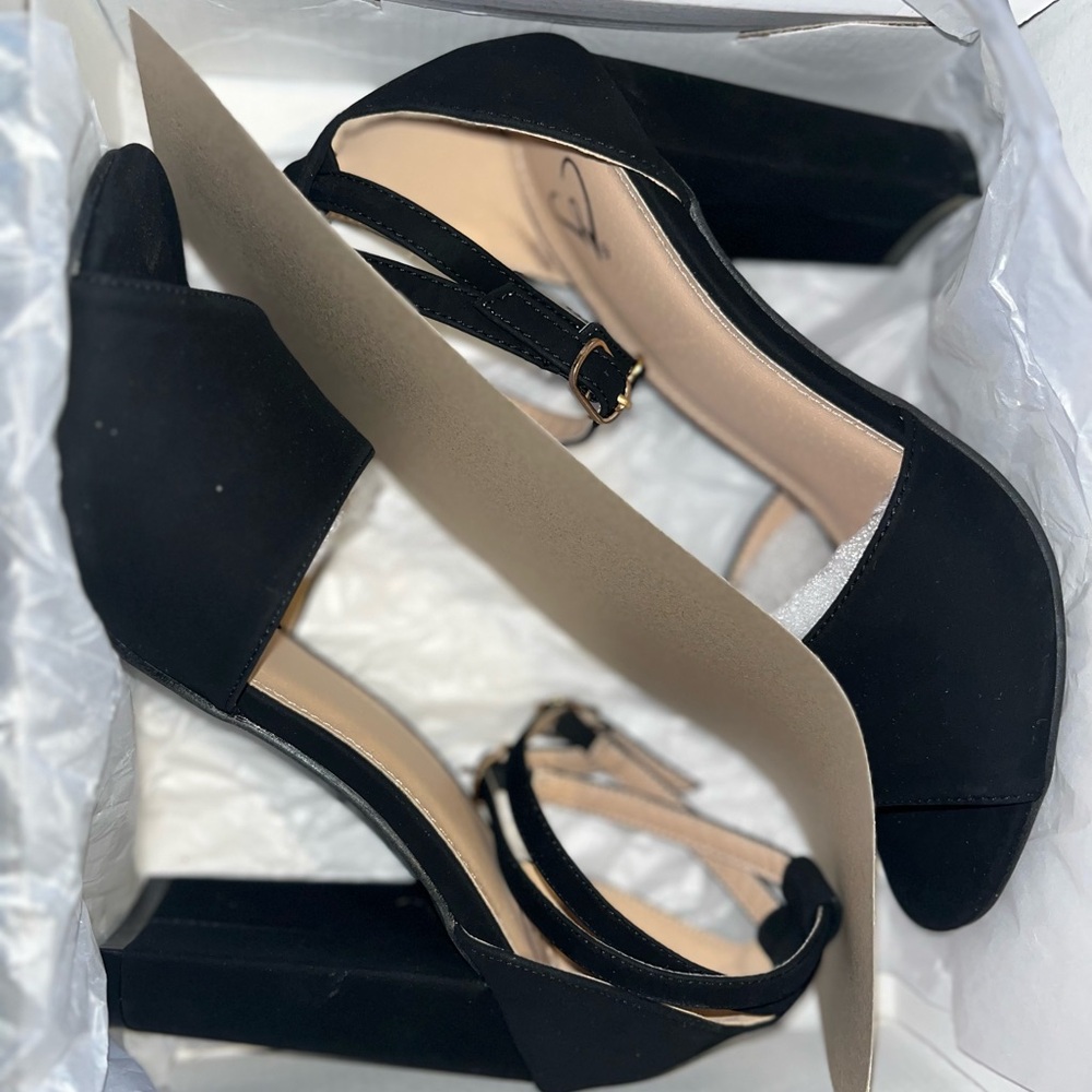Black heels🖤👠